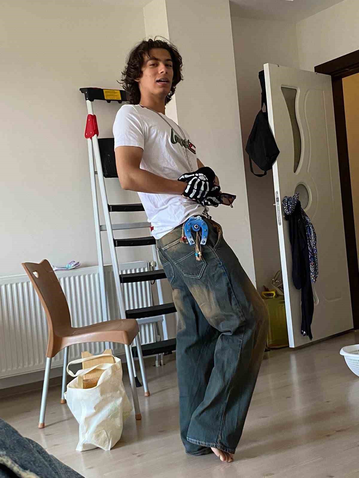 Kayıp olarak aranan 17 yaşındaki gencin cansız bedeni bulundu

