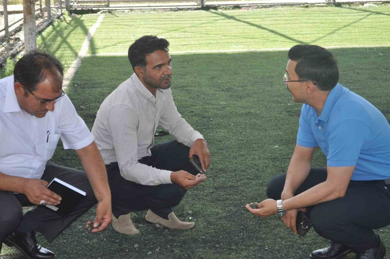 Akyaka Kapalı Halı Sahası yenileniyor
