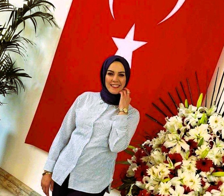 Cinayet kurbanı Meclis personelini anan Milletvekili Ün; "Kadınların yaşam hakkını savunmalıyız"