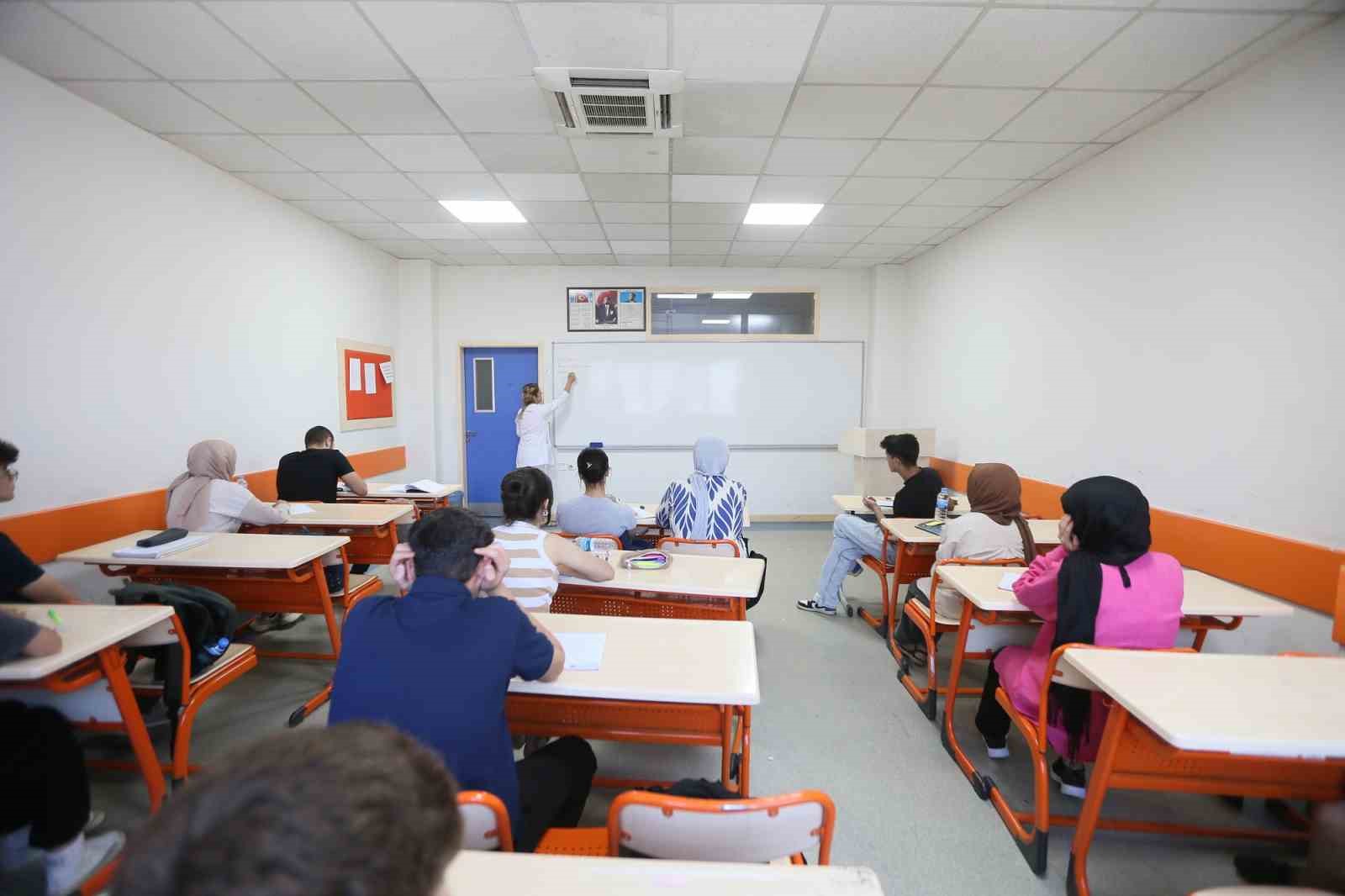 GASMEK, LGS’de 153 öğrencisini başarılı liselere yerleştirdi