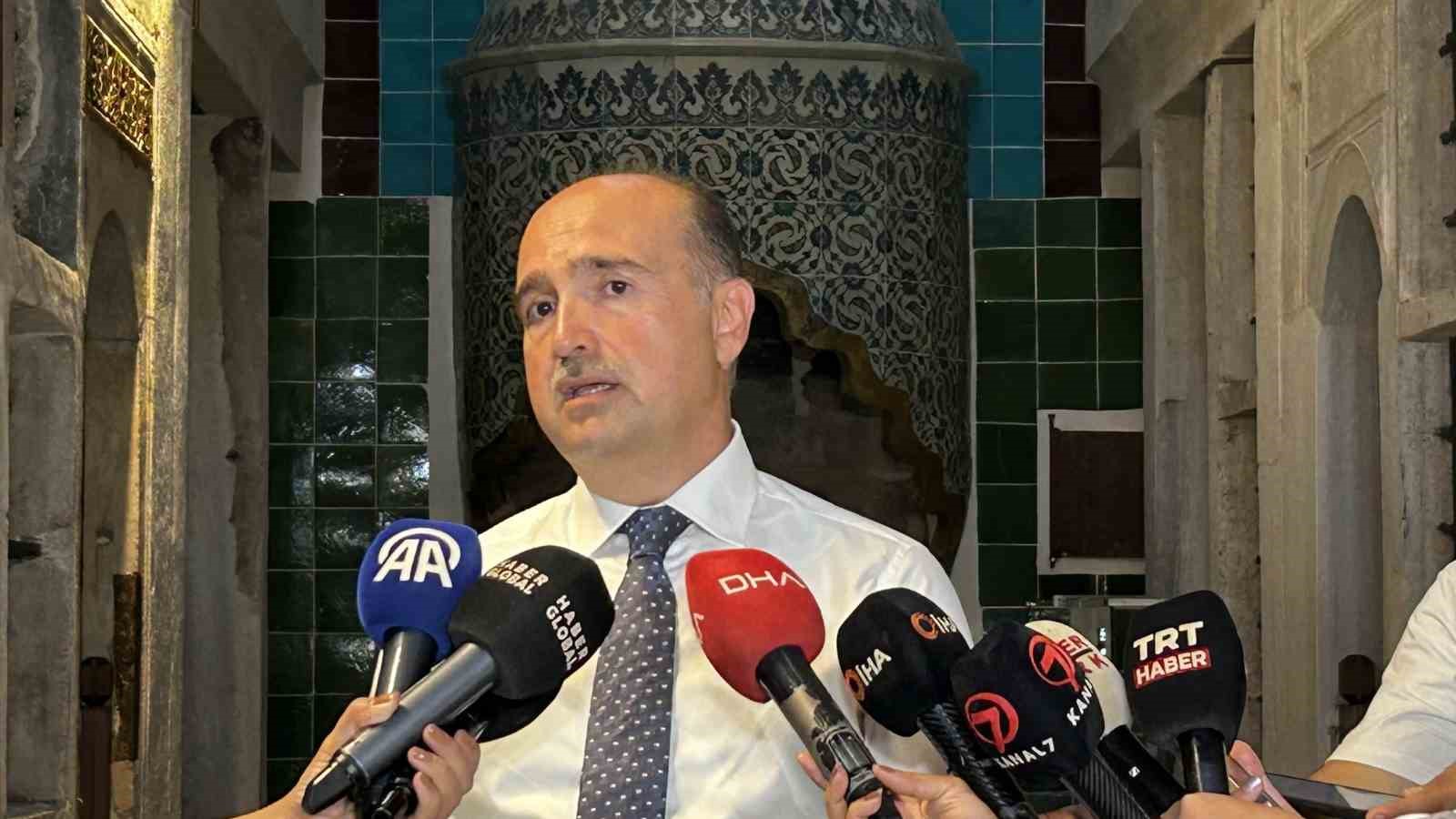 Topkapı Sarayı&rsquo;nda tarihi bir kapı daha aralandı: Karaağalar Koğuşu ziyarete a&ccedil;ıldı
