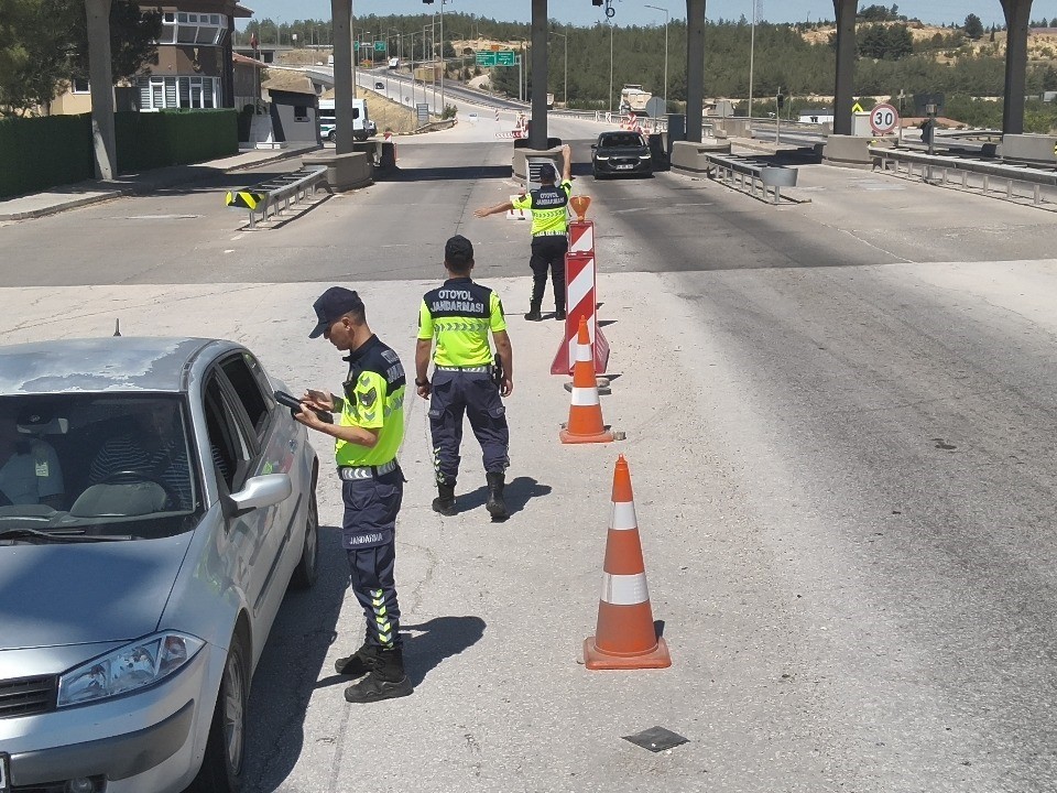 Gaziantep&rsquo;te 217 araca 300 bin TL trafik idari para cezası

