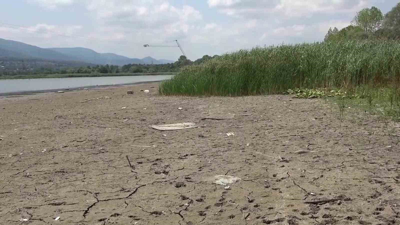 Su krizi kapıda: Barajlar ve g&ouml;ller kuruyor
