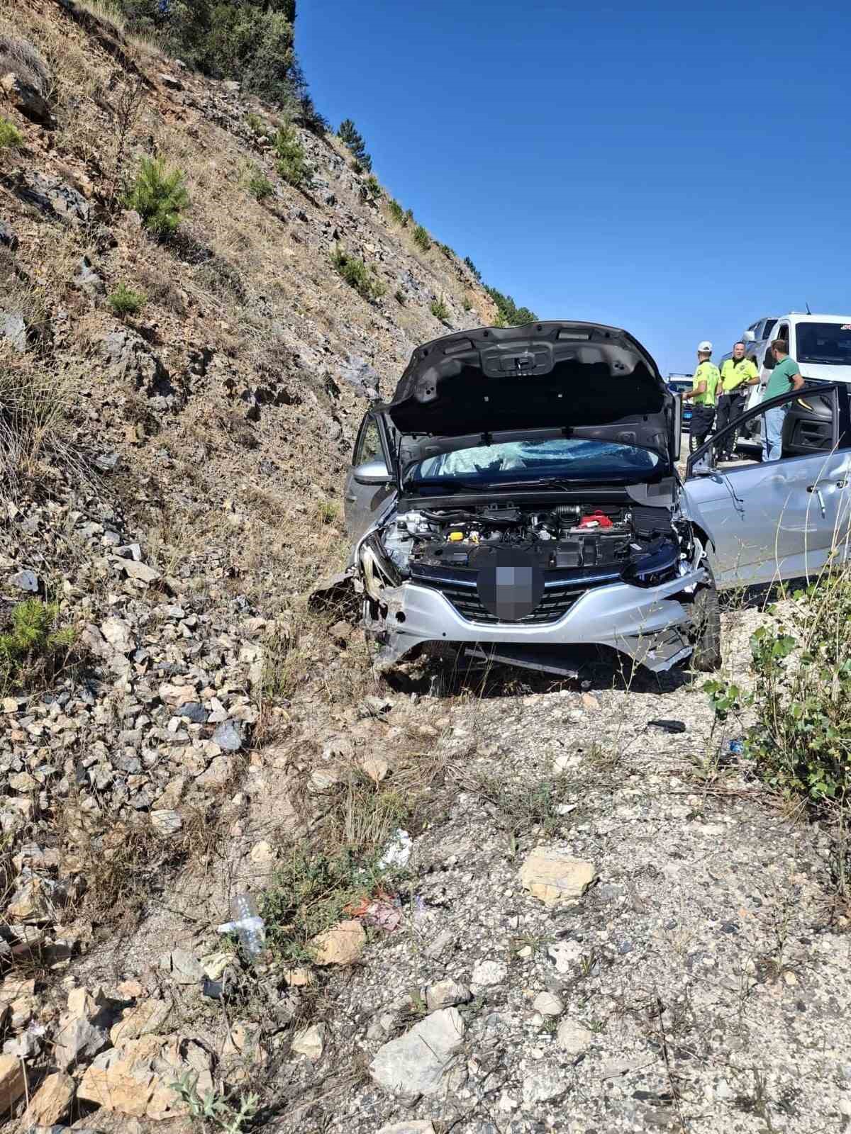 Beyşehir’de meydana gelen üç ayrı trafik kazasında: 6 kişi yaralandı