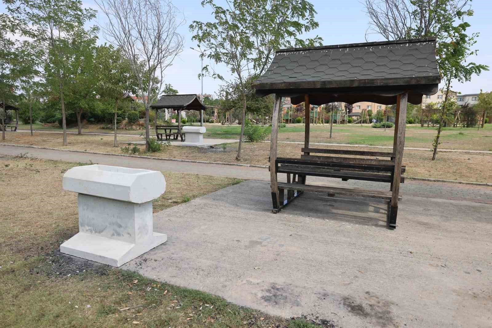 Çayırova’da mesire alanları ve parklar yenileniyor