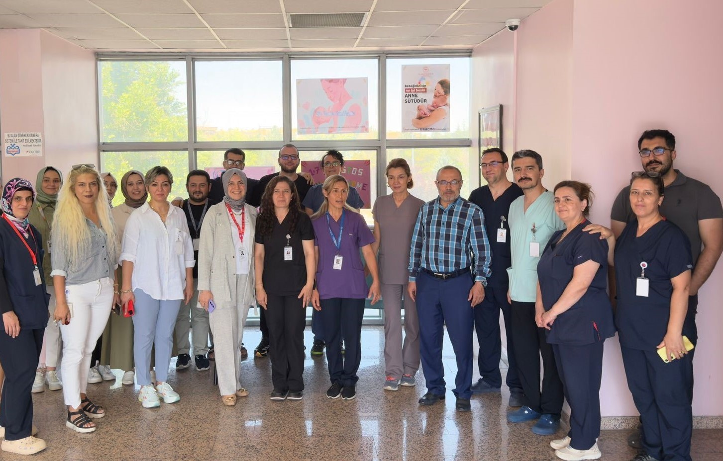 ER&Uuml; Hastaneleri&rsquo;nde, "1-7 Ağustos D&uuml;nya Emzirme Haftası" kutlandı
