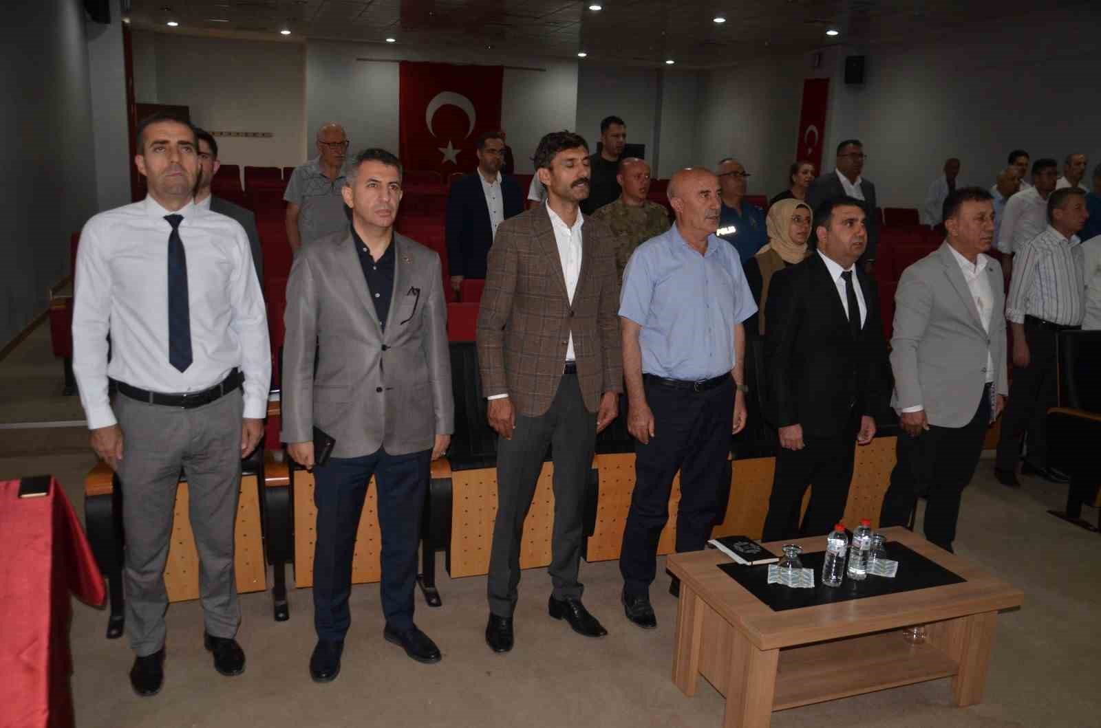 Muş&rsquo;ta "İl Hayat Boyu &Ouml;ğrenme Komisyon Toplantısı" d&uuml;zenlendi
