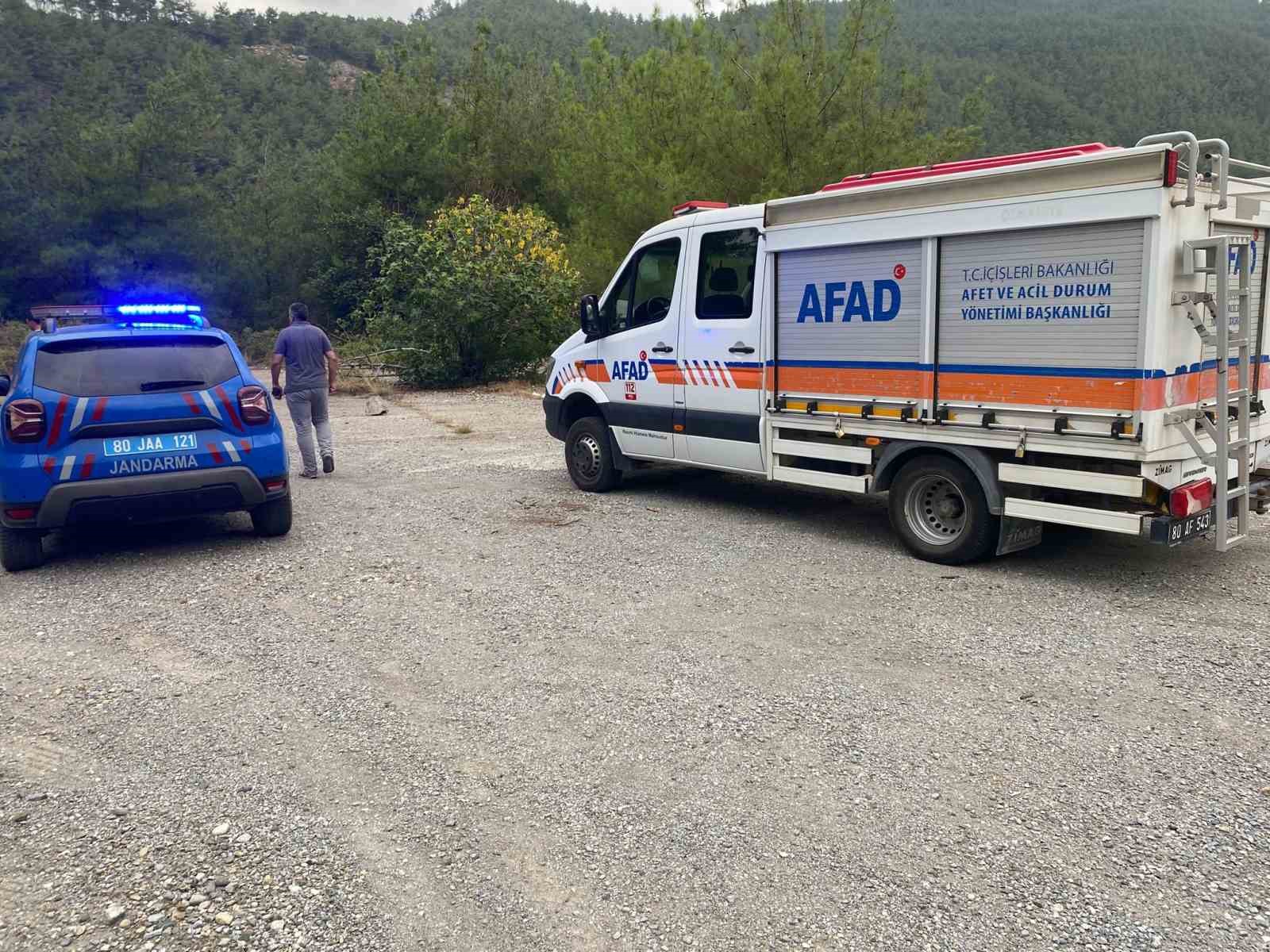 Piknik yaparken sular yükseldi, mahsur kalan vatandaş yaralandı