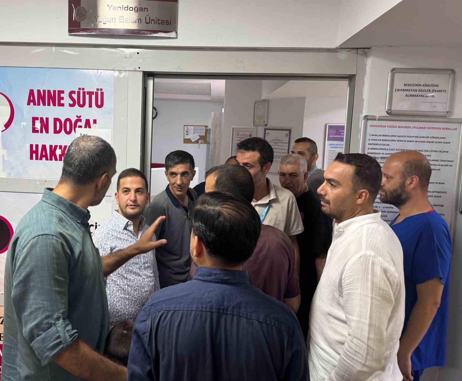 Hak-İş Diyarbakır İl Başkanı Ak&uuml;z&uuml;m, &uuml;yeleriyle bir araya geldi
