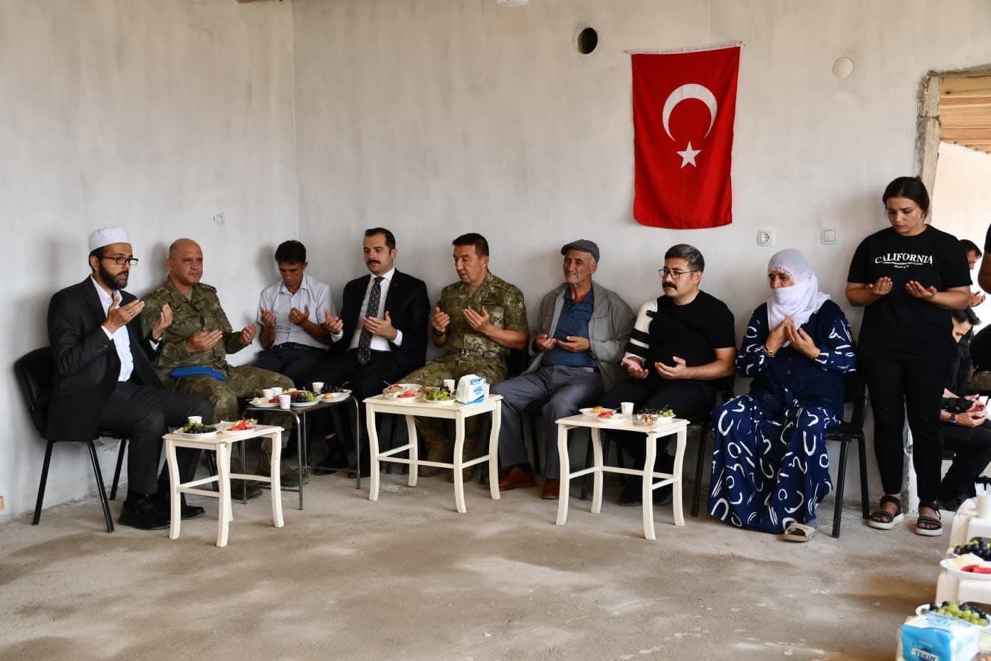 8. Kolordu Komutanı Atay’dan şehit ailesine ziyaret