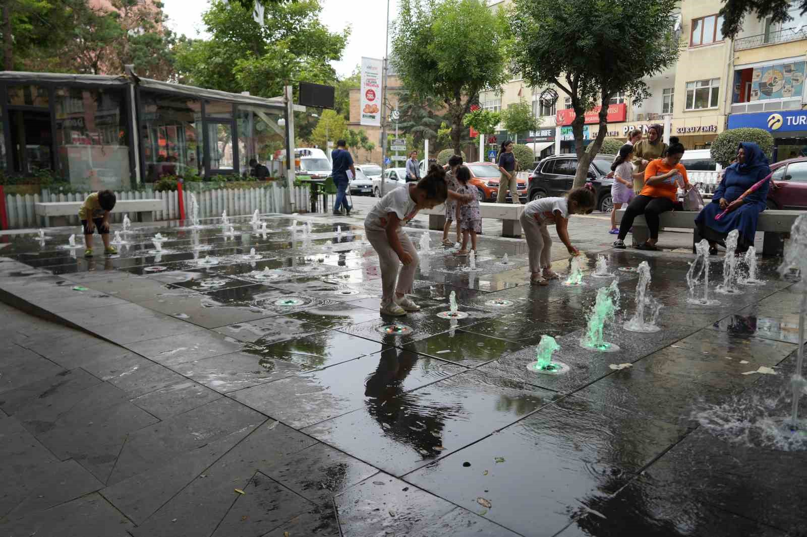 Niğde’de sıcaklık 38 dereceyi aştı