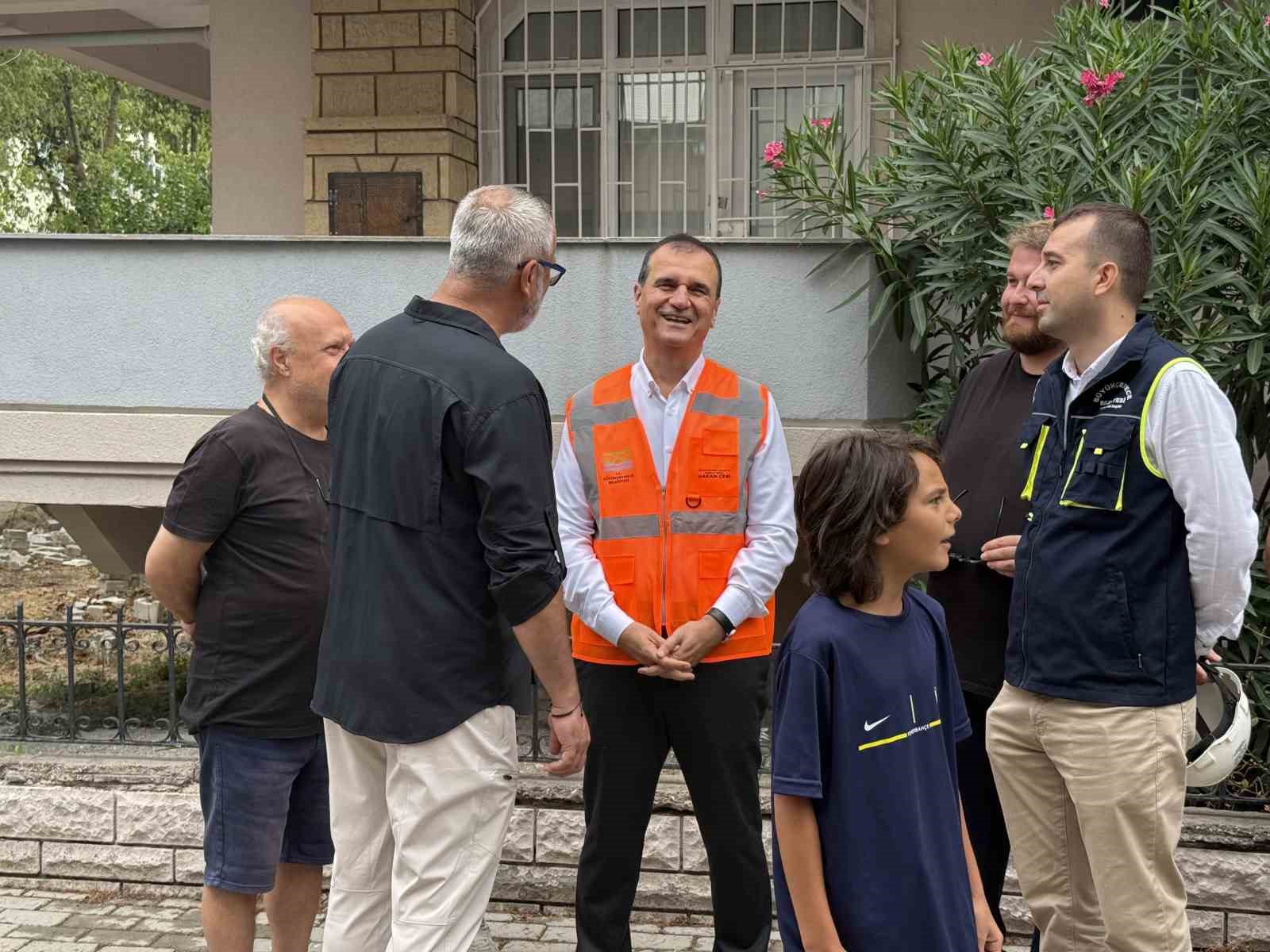 B&uuml;y&uuml;k&ccedil;ekmece&rsquo;de kentsel d&ouml;n&uuml;ş&uuml;m &ccedil;alışmaları devam ediyor
