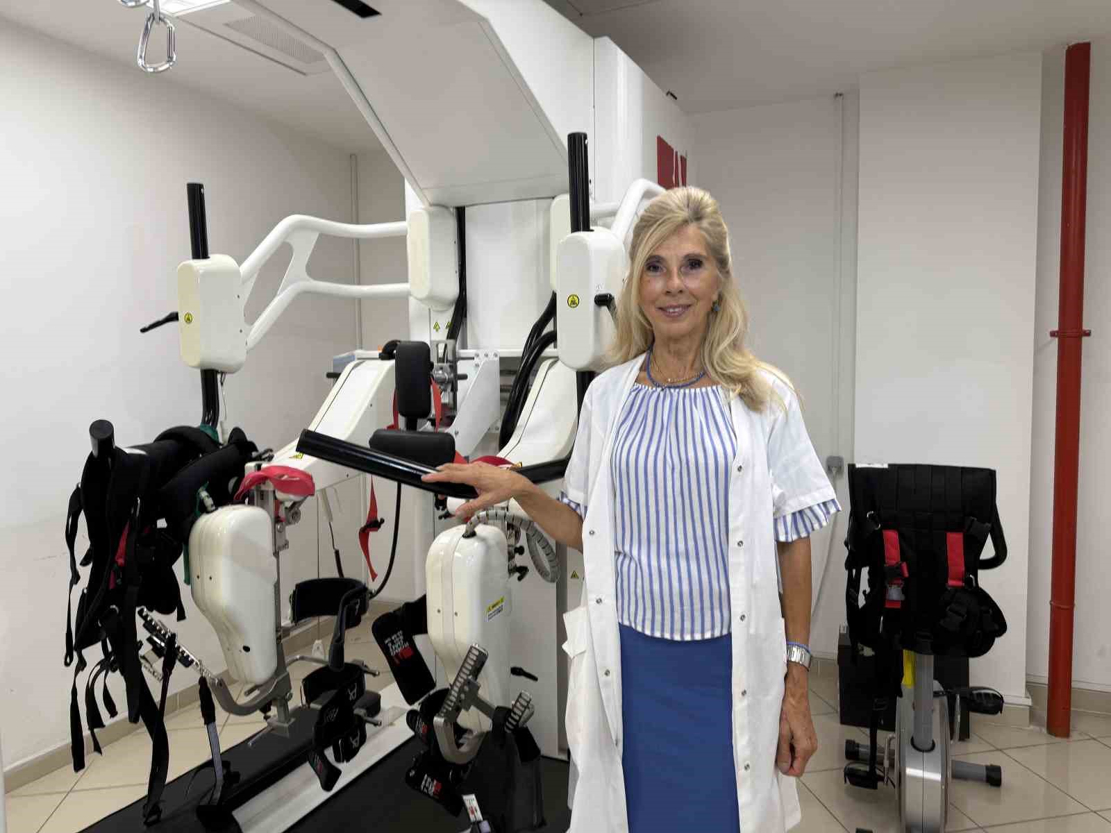 Robotik rehabilitasyon cihazı hastalara umut oluyor