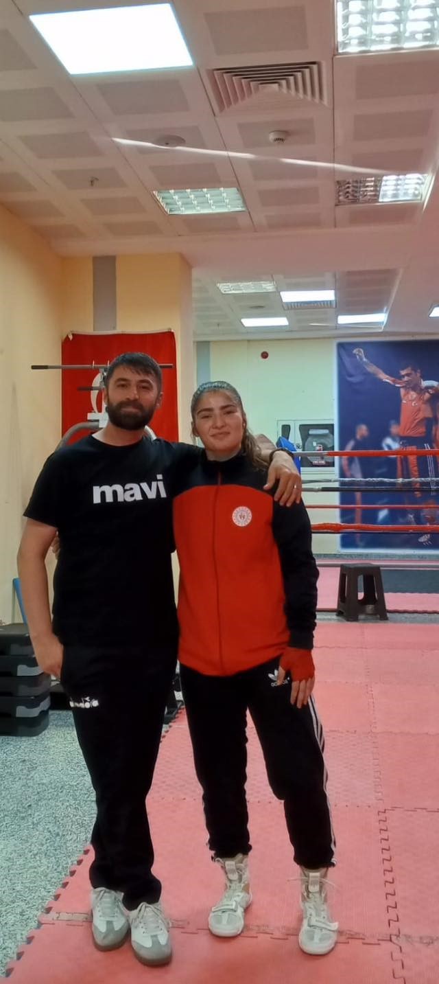 Bilecikli sporcu ve antrenörü milli takım kamplarında