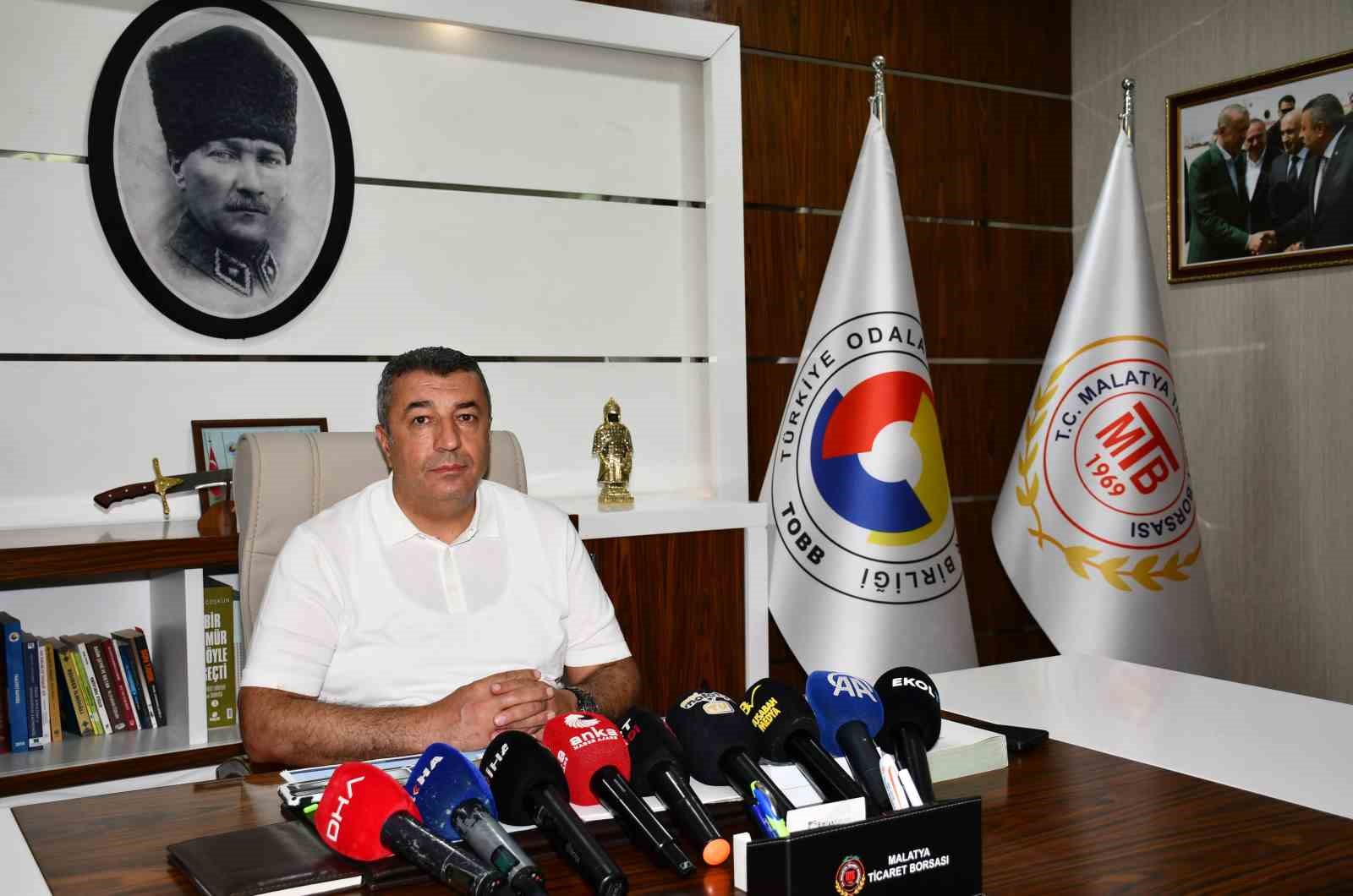 Malatya&rsquo;dan bir yılda 74 bin ton kuru kayısı ihracatı yapıldı
