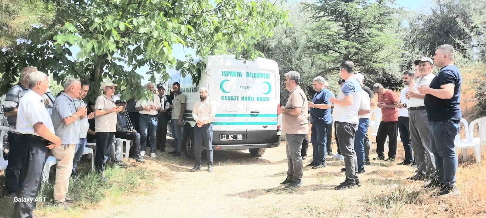 Vefat eden Kıbrıs gazisi son yolculuğuna uğurlandı