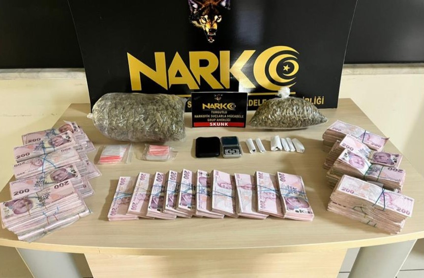 Turgutlu’da uyuşturucu operasyonlarında 8 kişi tutuklandı