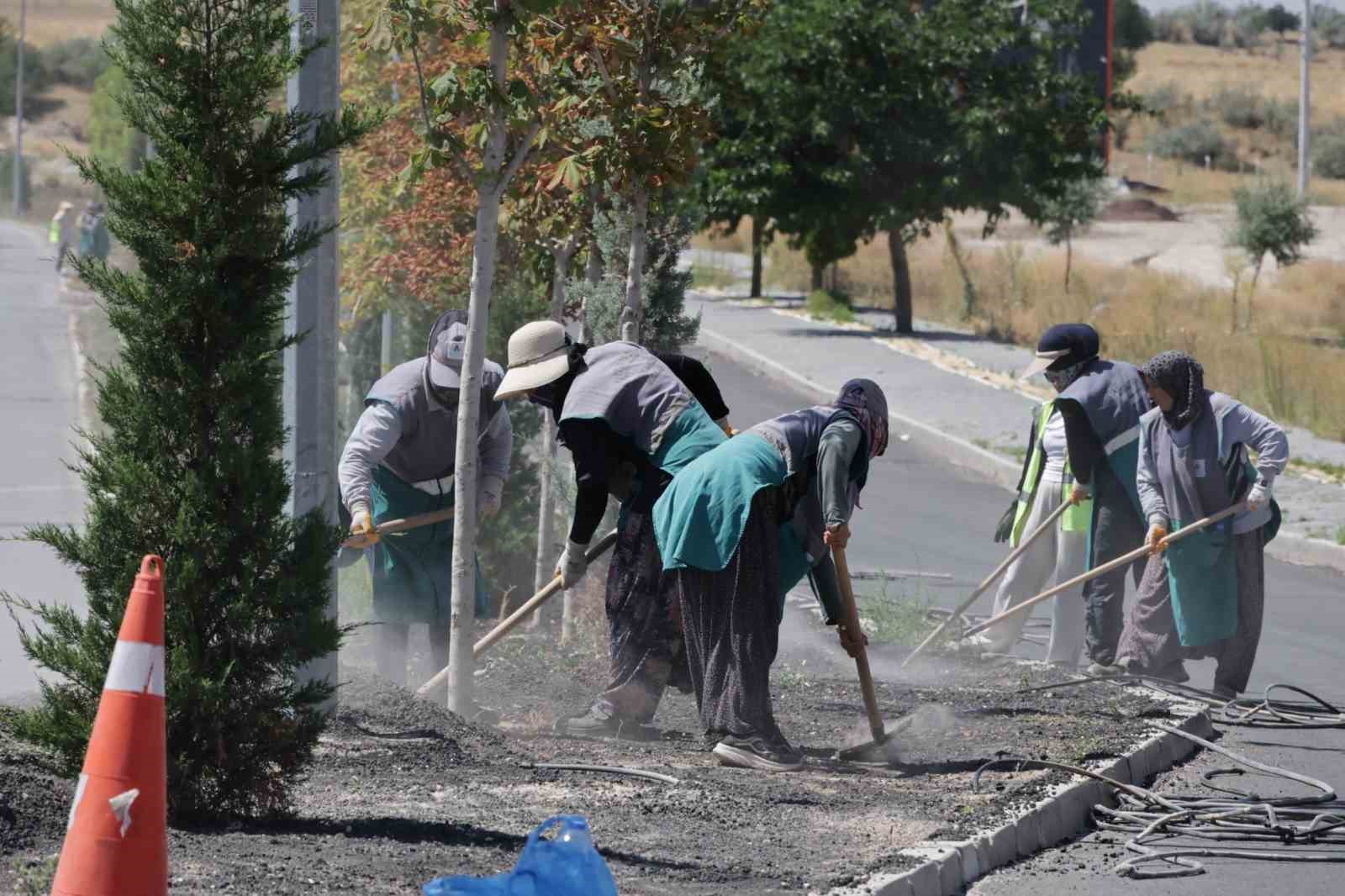 Nevşehir’de orta refüjler modern bir görünüme kavuşuyor