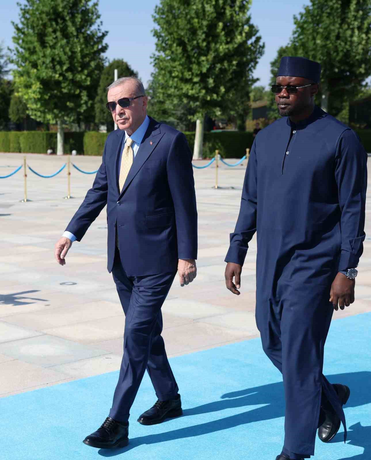 Cumhurbaşkanı Erdoğan, Senegal Başbakanı Sonko&rsquo;yu t&ouml;renle karşıladı
