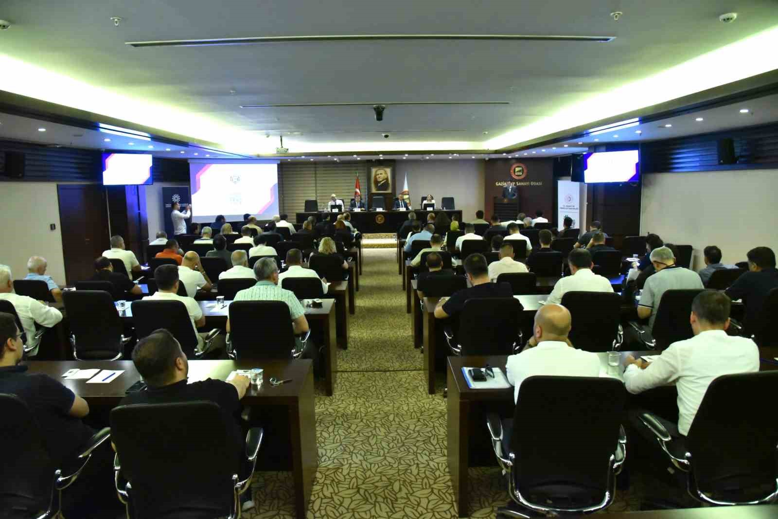 GSO ve İKA iş birliğinde yerel kalkınma hamlesi teşvik programı bilgilendirme toplantısı d&uuml;zenlendi
