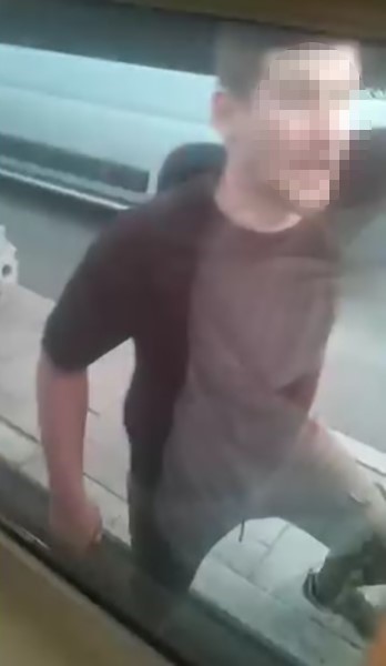 ’Korna’ çaldı diye bıçak çeken saldırgan gözaltına alındı