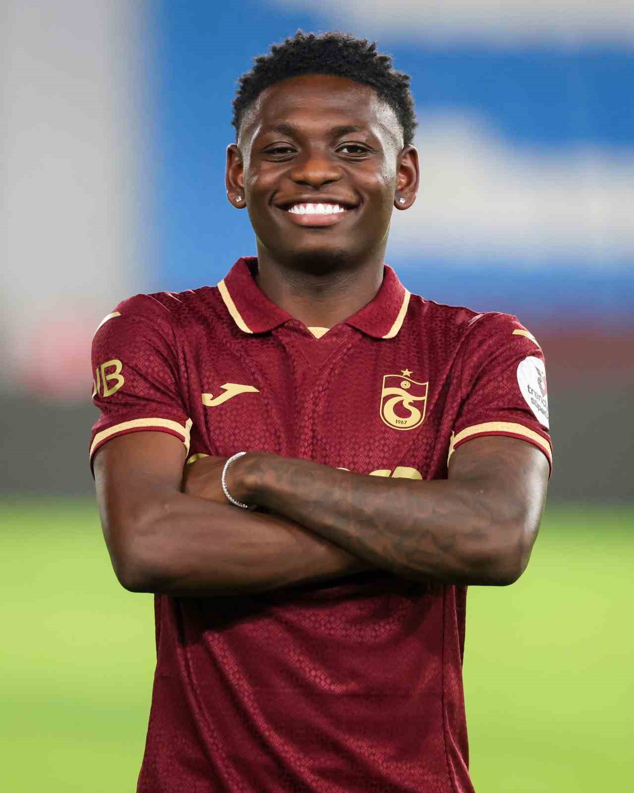 Trabzonspor, Kazeem Olaigbe&rsquo;yi 5 yıllığına kadrosuna kattı
