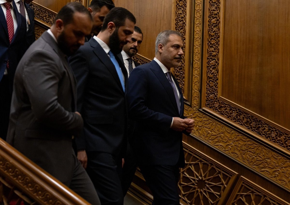 Dışişleri Bakanı Fidan, Suriye Cumhurbaşkanı Şara ile bir araya geldi
