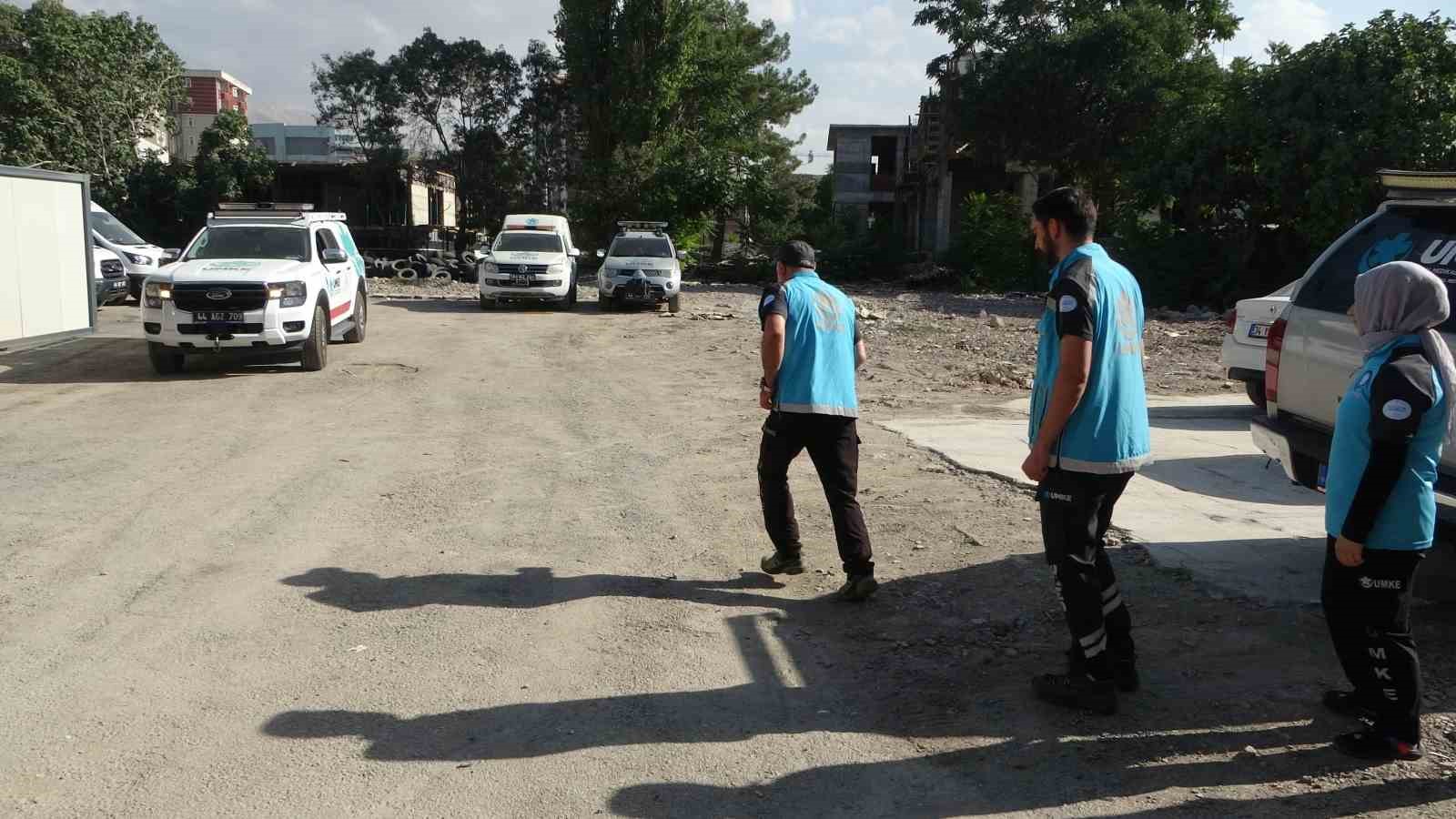 UMKE’nin sessiz kahramanları hayat kurtarmak için zamanla yarışıyor