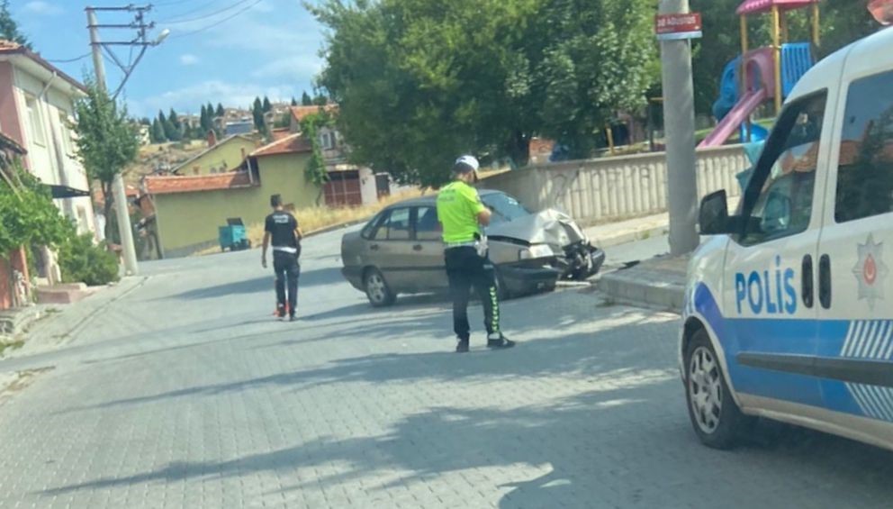 Tavşanlı’da trafik kazası: 2 yaralı