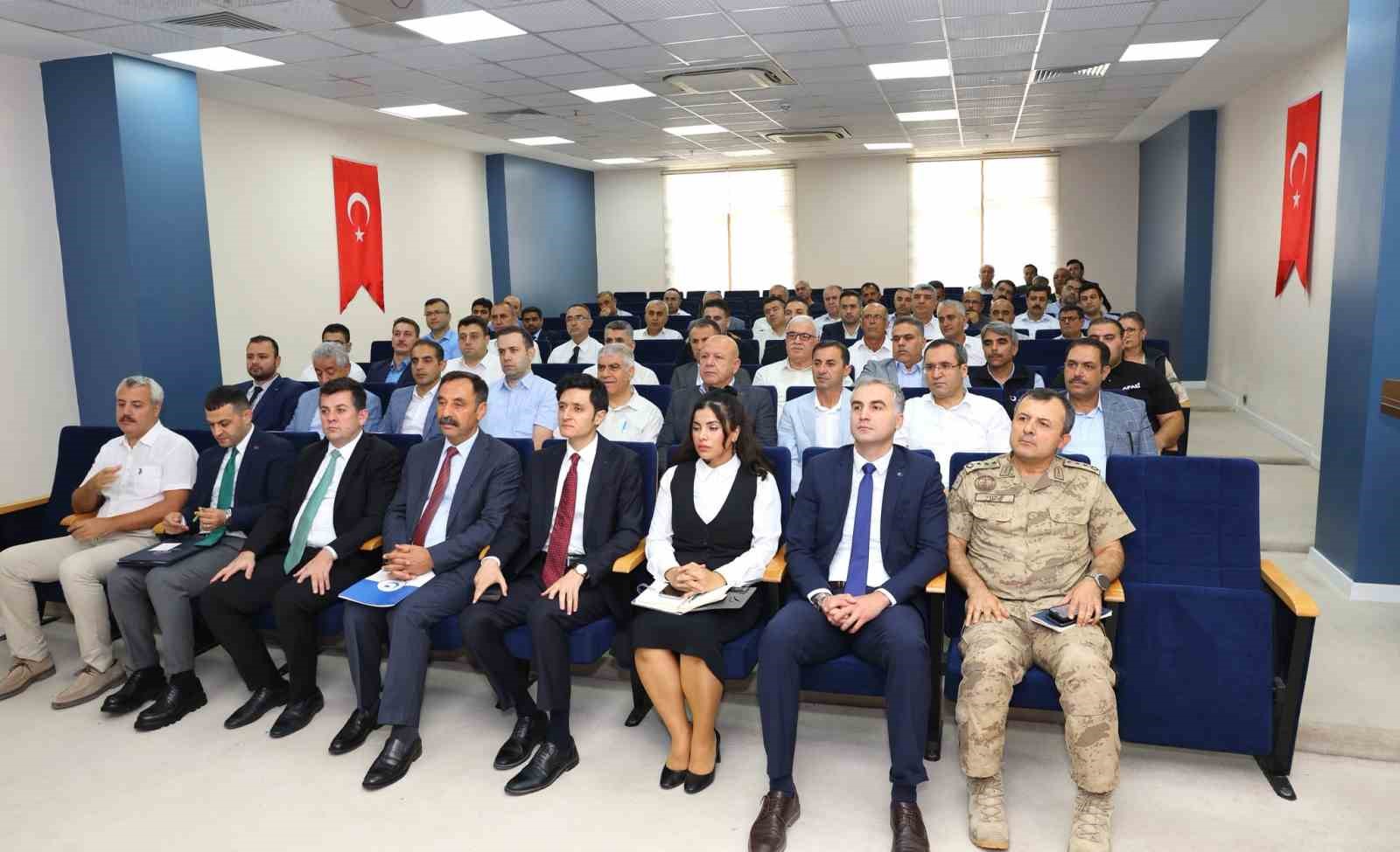 Kamu personellerinin konteyner ve prefabriklerden tahliye planı görüşüldü 