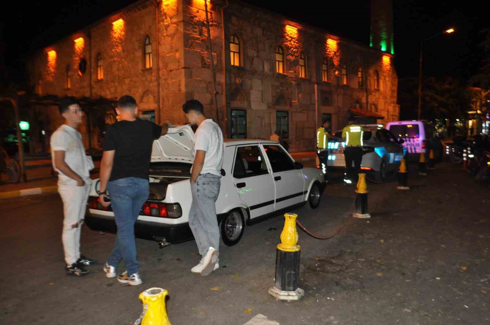 Yalva&ccedil;&rsquo;ta bir haftada 476 bin liralık trafik cezası
