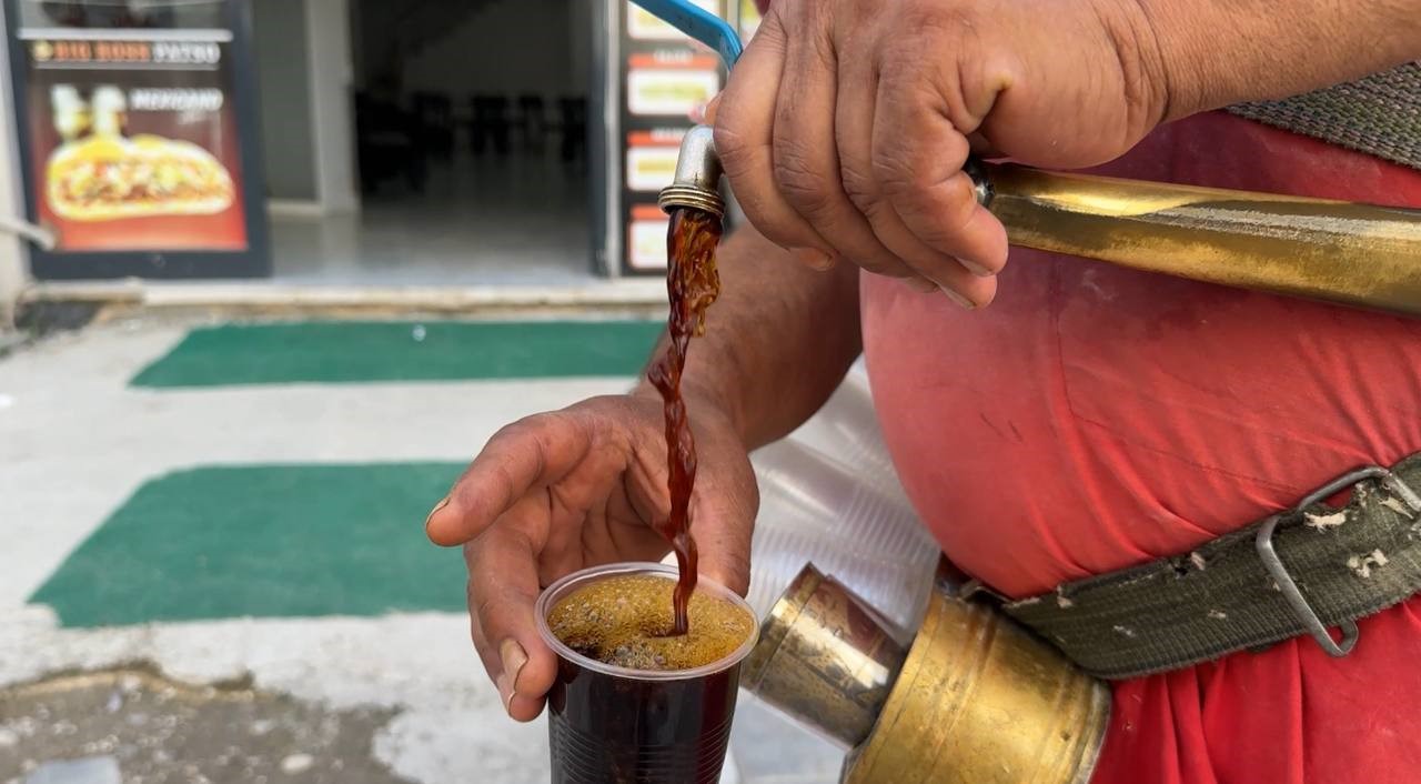 Şanlıurfa’da yaz aylarının vazgeçilmezi meyan şerbeti