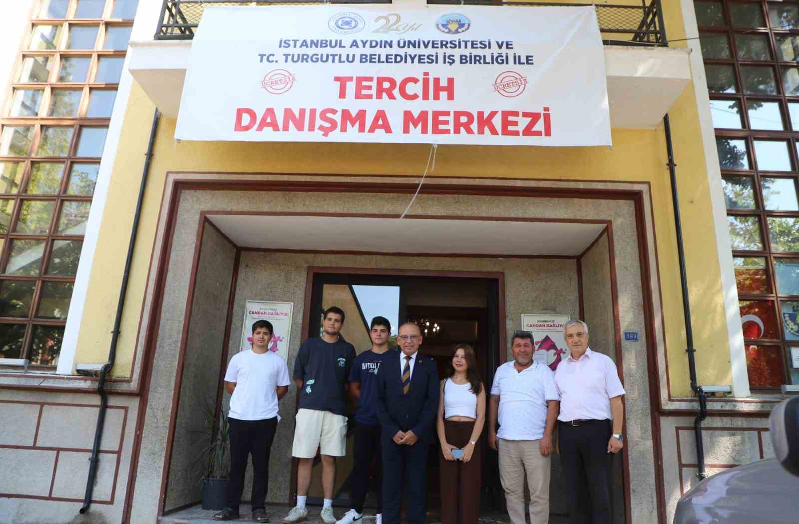 Başkan Akın&rsquo;dan &Uuml;niversite Tercih Merkezine ziyaret
