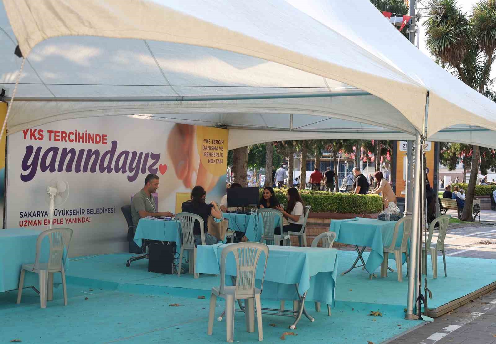 Üniversite hayali kuran 500’ü aşkın öğrenciye tercih danışmanlığı