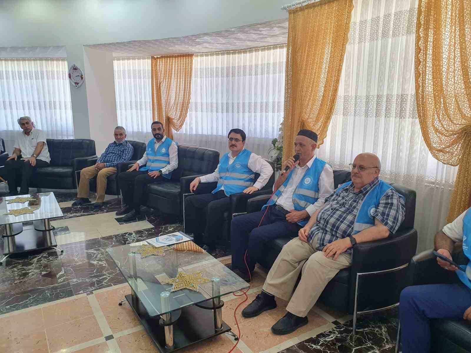 Elazığ&rsquo;da Gazi Huzurevi&rsquo;nde g&ouml;n&uuml;l sohbetleri s&uuml;r&uuml;yor
