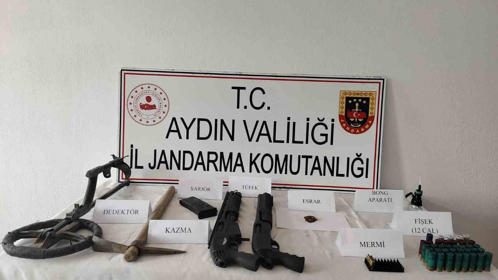 Köşk’teki işletmenin ek binasında uyuşturucu ve av tüfekleri ele geçirildi