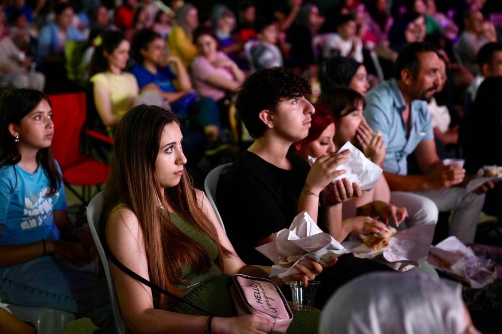 Ke&ccedil;i&ouml;ren&rsquo;de a&ccedil;ık hava sineması etkinliği d&uuml;zenlendi
