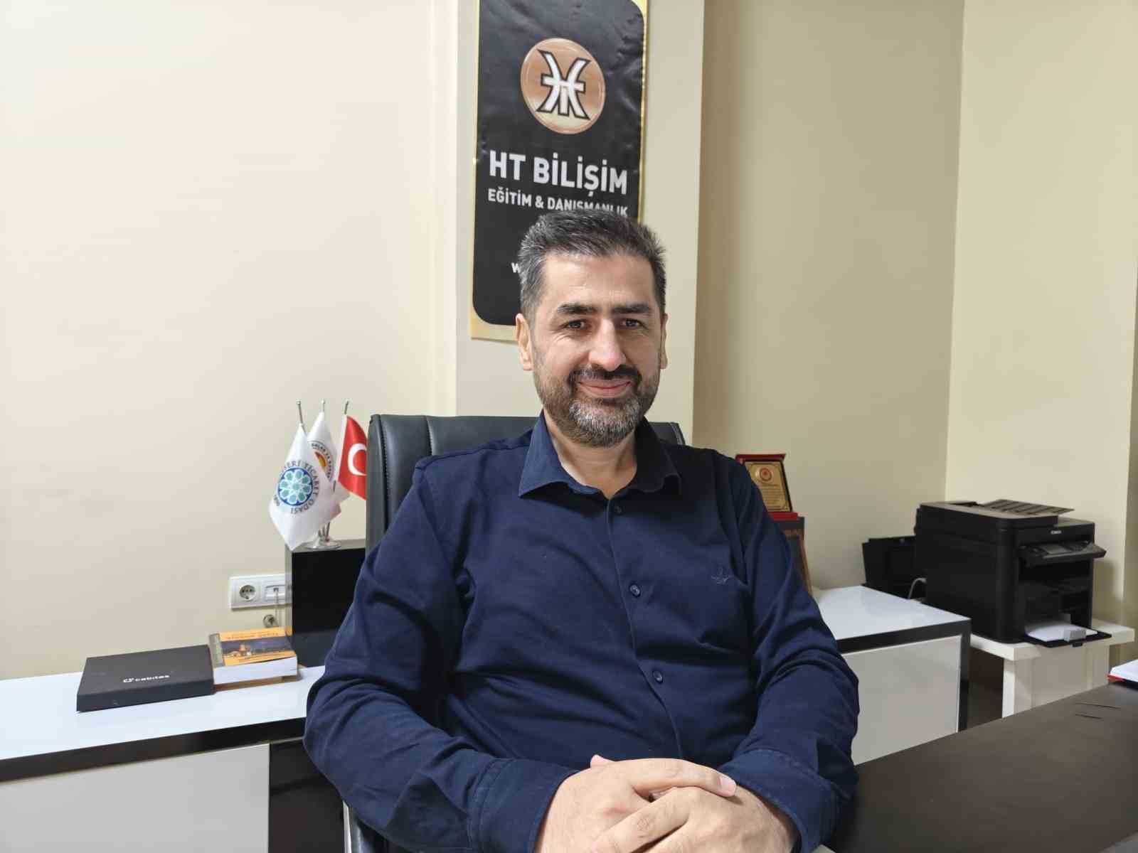 Bot hesaplar yanlış yönlendiriyor