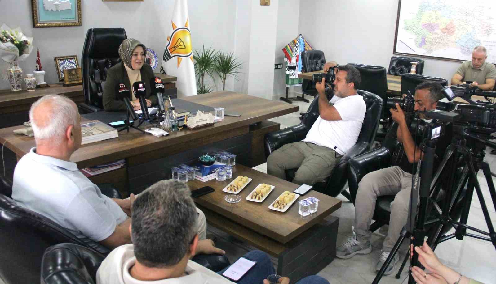 Başkan Ceyda Çetin Erenler’den belediye yönetimine eleştiri