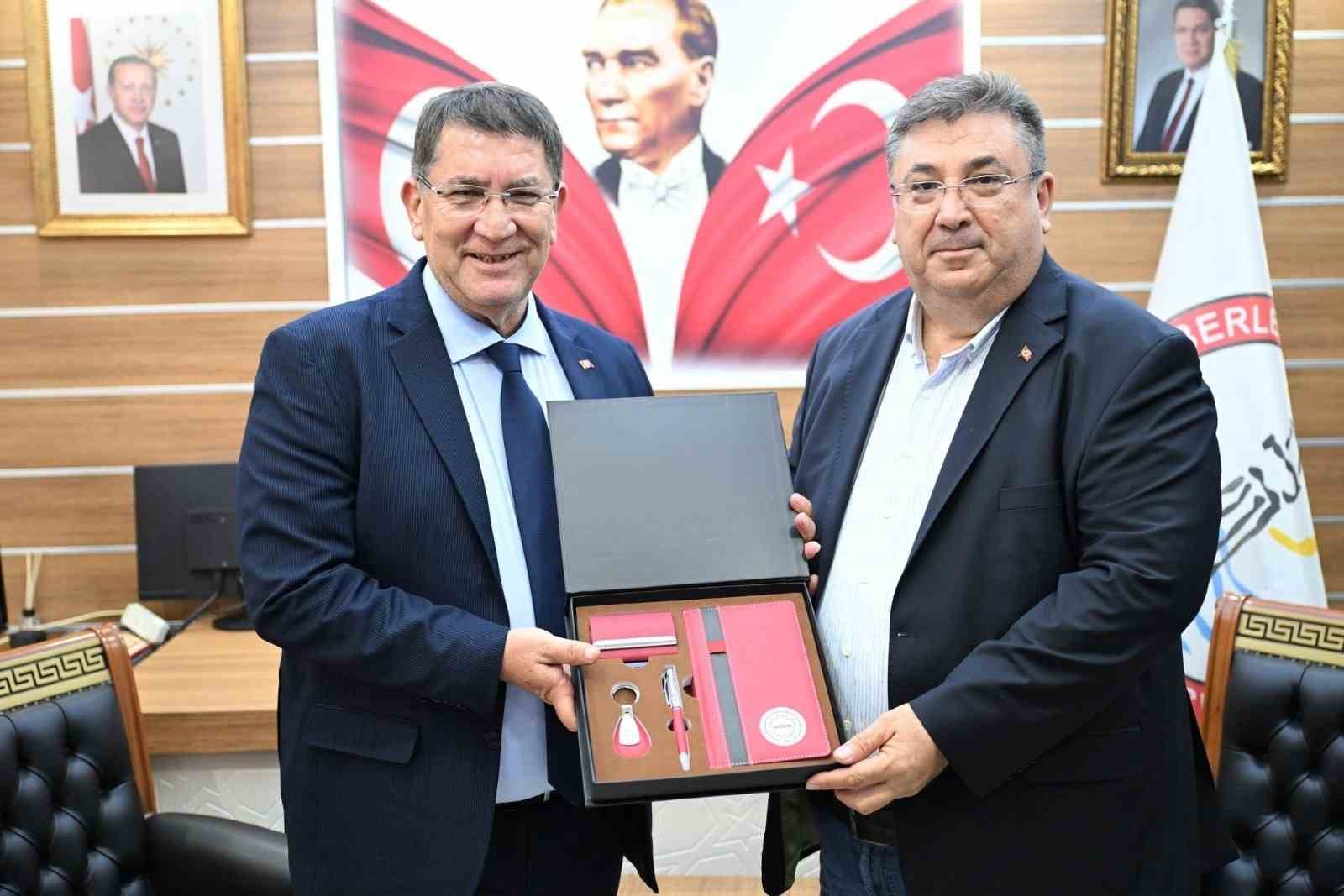 Başkan Adlıhan Dere: "Esnafımızın olduğu her yerdeyiz"
