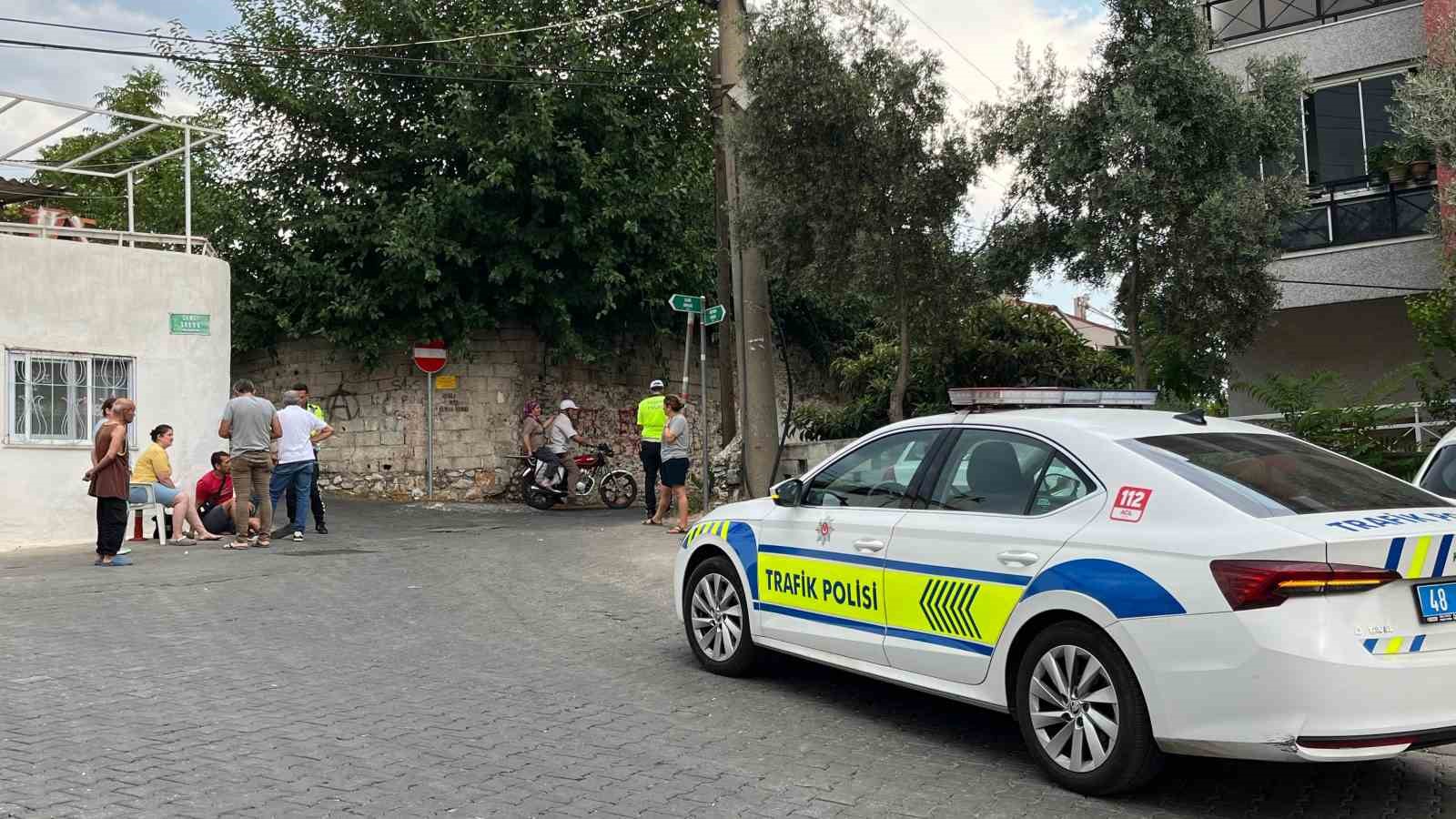 Menteşe’de otomobil ile motosiklet çarpıştı: 2 yaralı