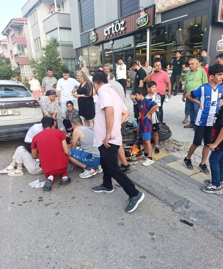 Erkek arkadaşı tarafından uğradığı saldırıyla g&uuml;ndeme gelen lise &ouml;ğrenci kız trafik kazasında hayatını kaybetti
