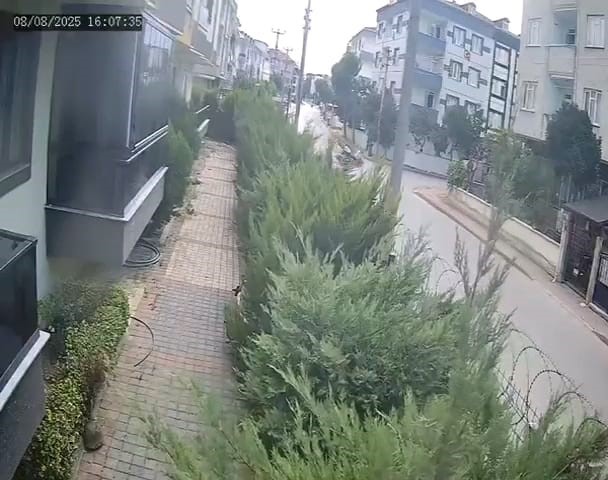 İnegöl’de iki motosiklet çarpıştı: 3 yaralı