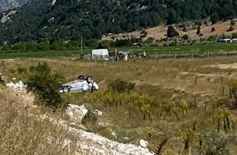 Konya&rsquo;da otomobil şarampole devrildi: 5 yaralı
