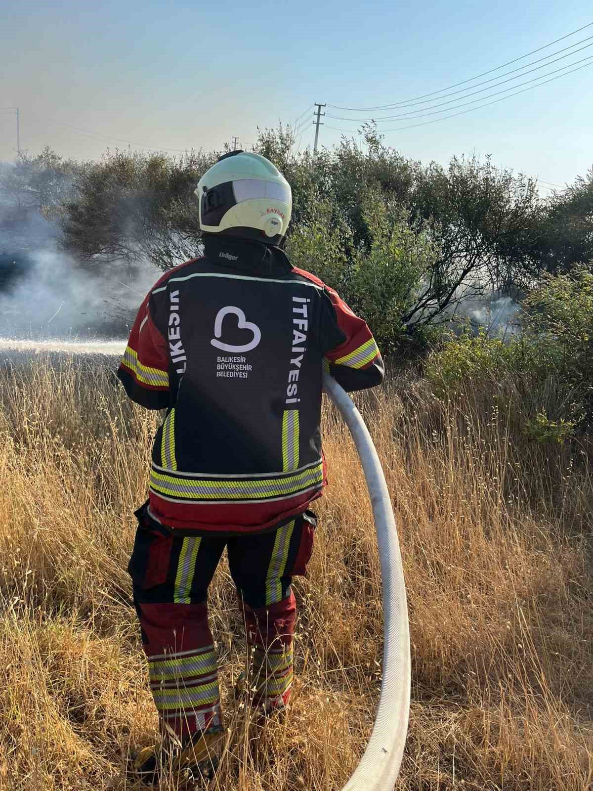 G&ouml;me&ccedil; yangını kontrol altında
