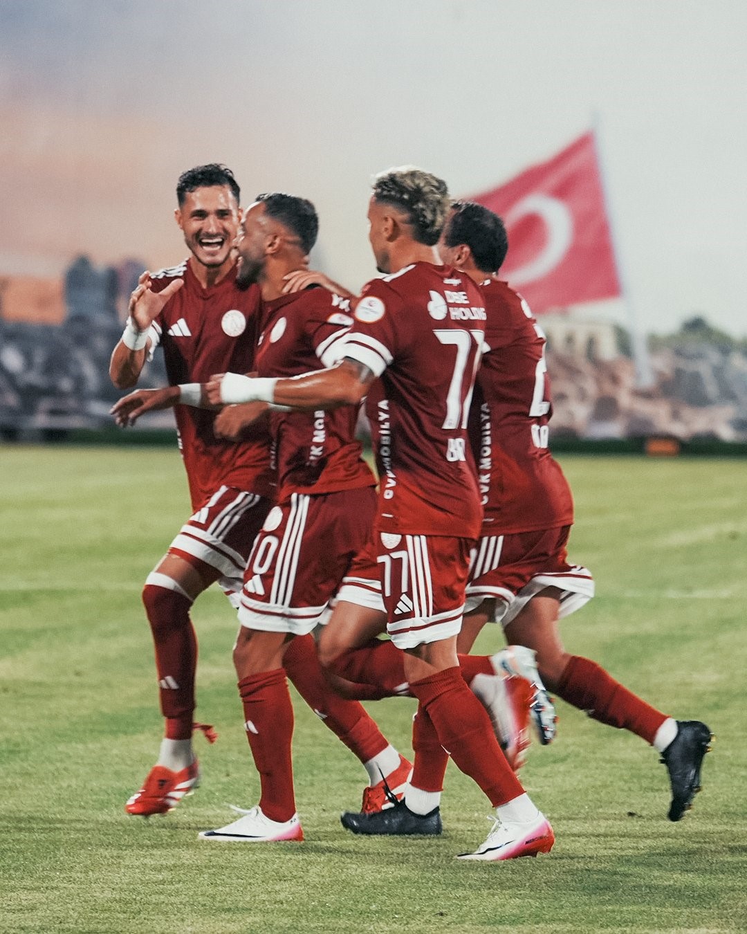 Trendyol 1. Lig: Ümraniyespor: 2 - Manisa FK: 1
