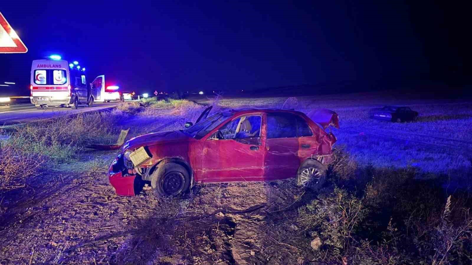 Kırıkkale&rsquo;de kaza yapan iki otomobil hurdaya d&ouml;nd&uuml;: 4 yaralı
