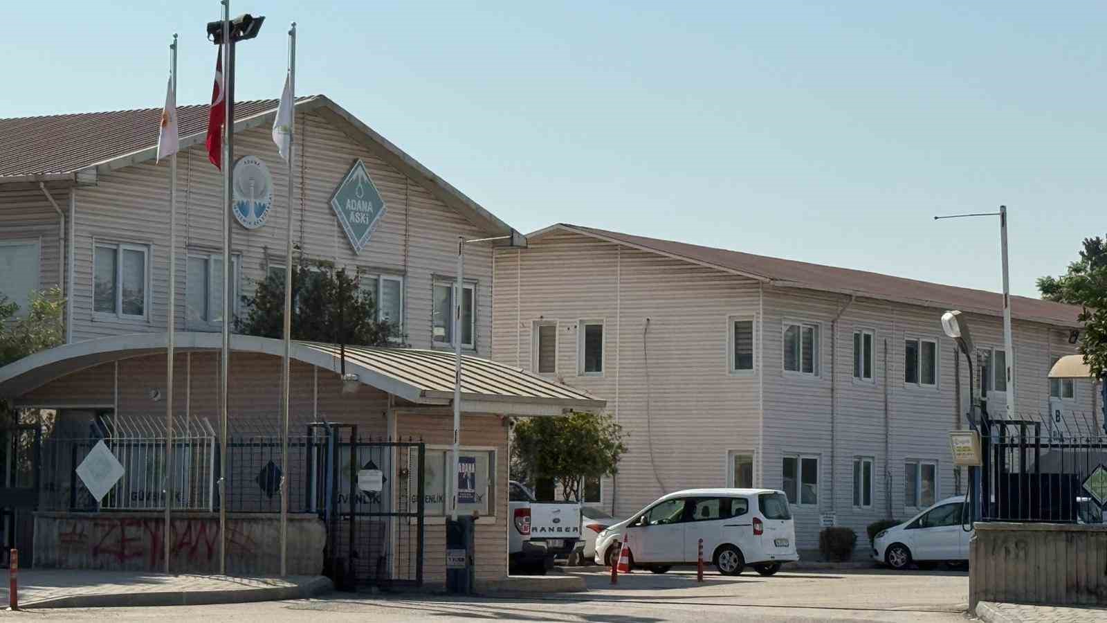 ASKİ’nin amiri, tartıştığı işçiyi tabancayla vurdu