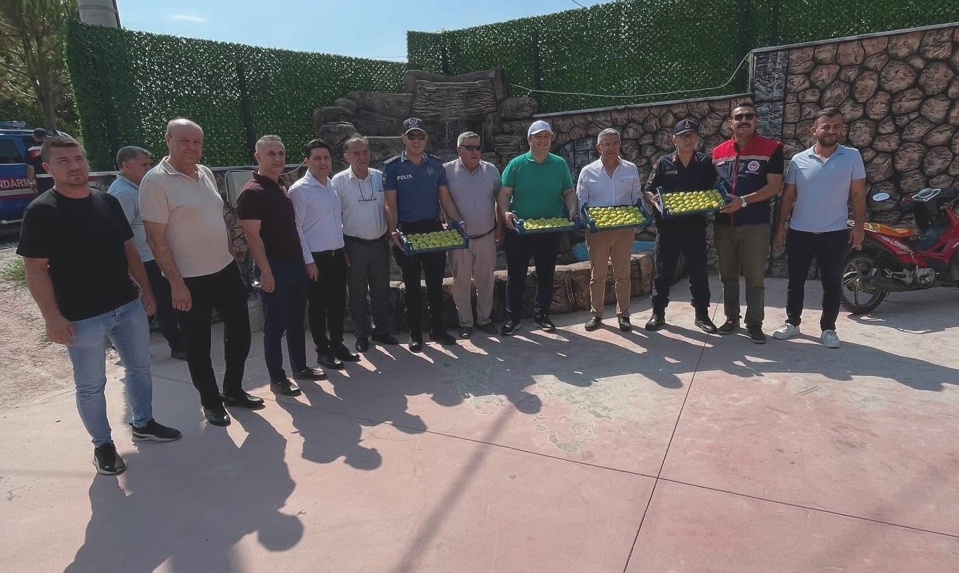 Köşk’te gönüllü hasat şenliği gerçekleştirildi