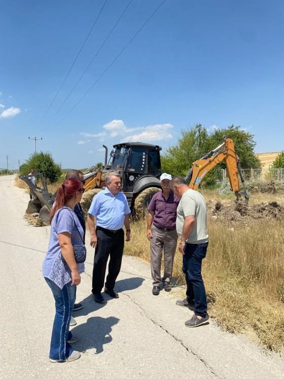 Kaymakam &Ouml;zt&uuml;rk, Kandilli K&ouml;y&uuml;&rsquo;ndeki altyapı &ccedil;alışmalarını yerinde inceledi

